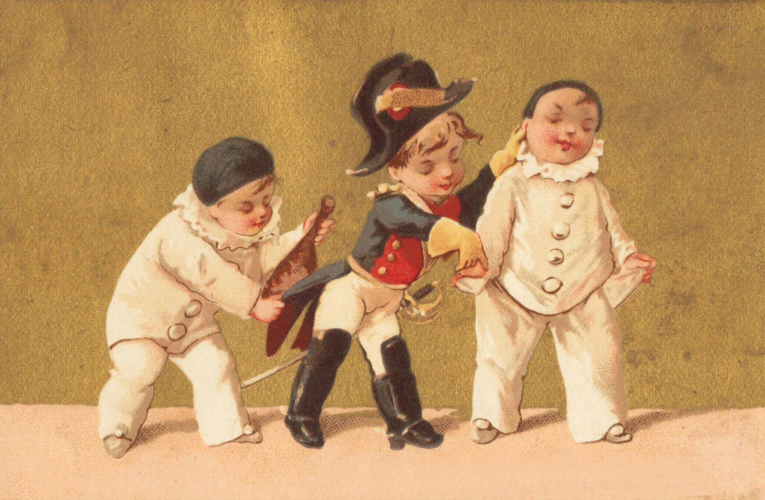 ナポレオンの衣装を着た幼児と他幼児が2人